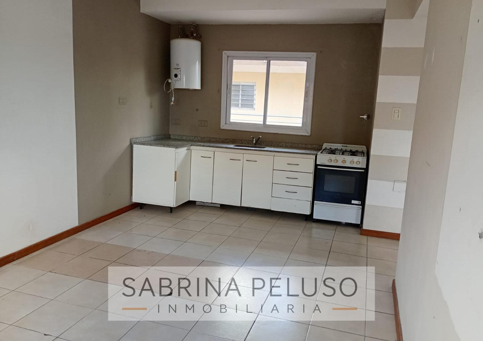 2-Room Apartment for Sale in the Solares I Complex—Moreno