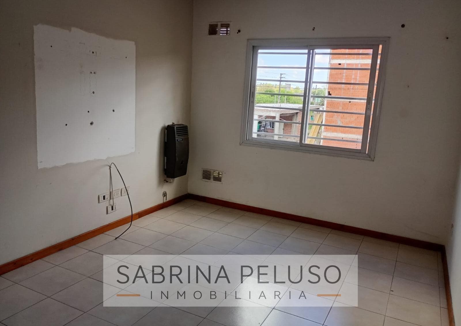 2-Room Apartment for Sale in the Solares I Complex—Moreno