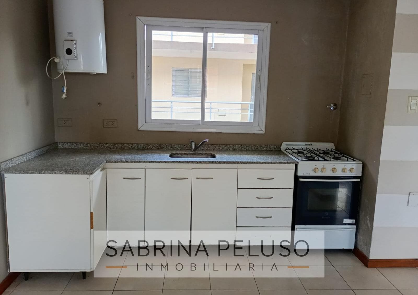 2-Room Apartment for Sale in the Solares I Complex—Moreno