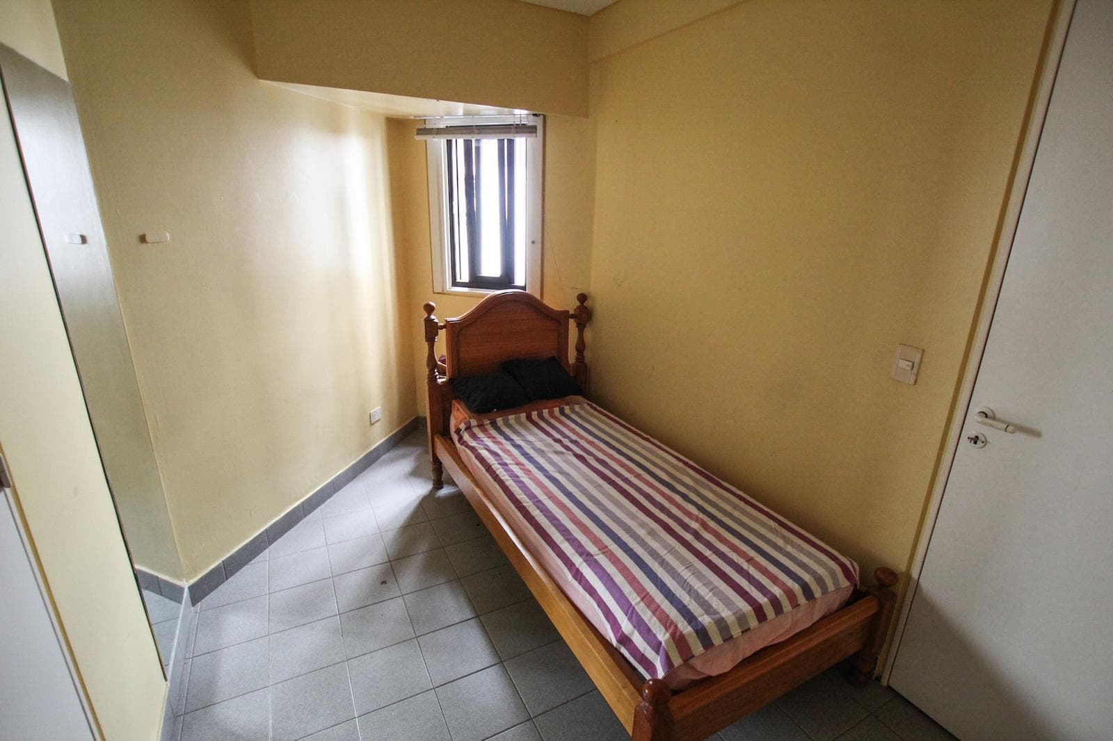 For Sale in Palermo Chico: 5-room apartment with staff quarters, parking spaces, and a storage room!