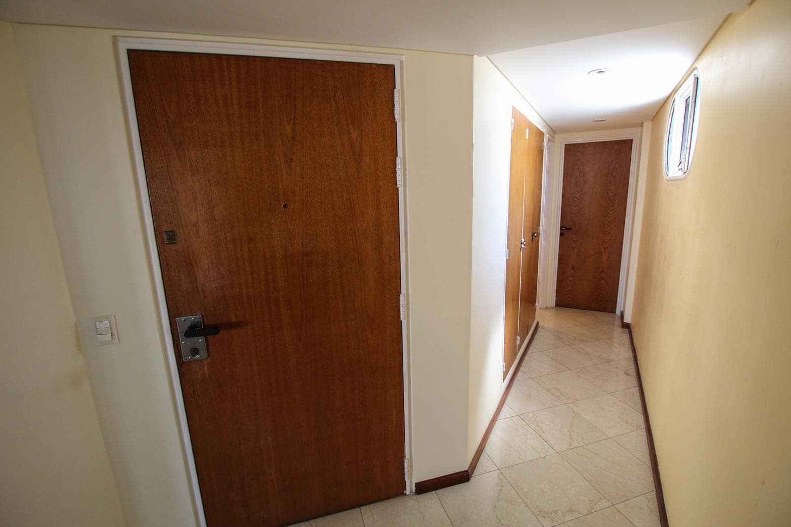 For Sale in Palermo Chico: 5-room apartment with staff quarters, parking spaces, and a storage room!
