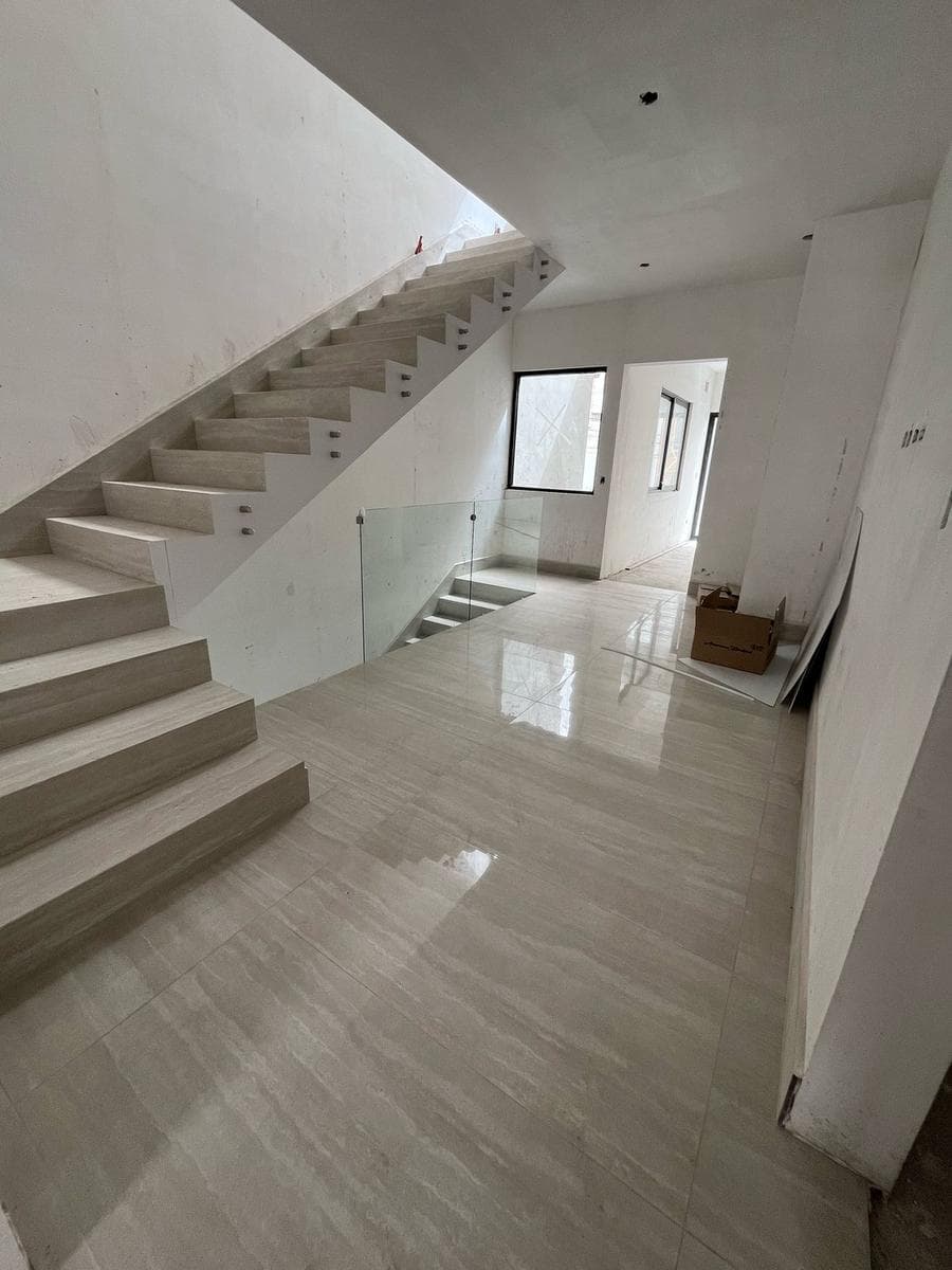 RECENTLY REMODELED HOUSE FOR SALE IN PEDREGAL DE LA SILLA, MONTERREY