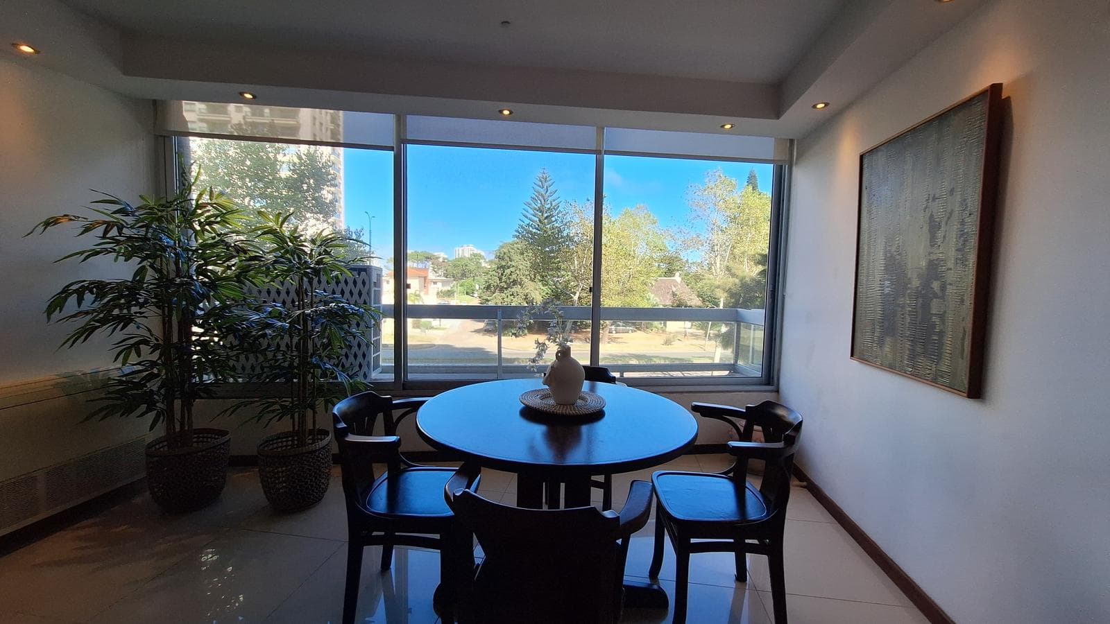 3-Bedroom Apartment with Additional Room for Sale in the Punta Shopping Area