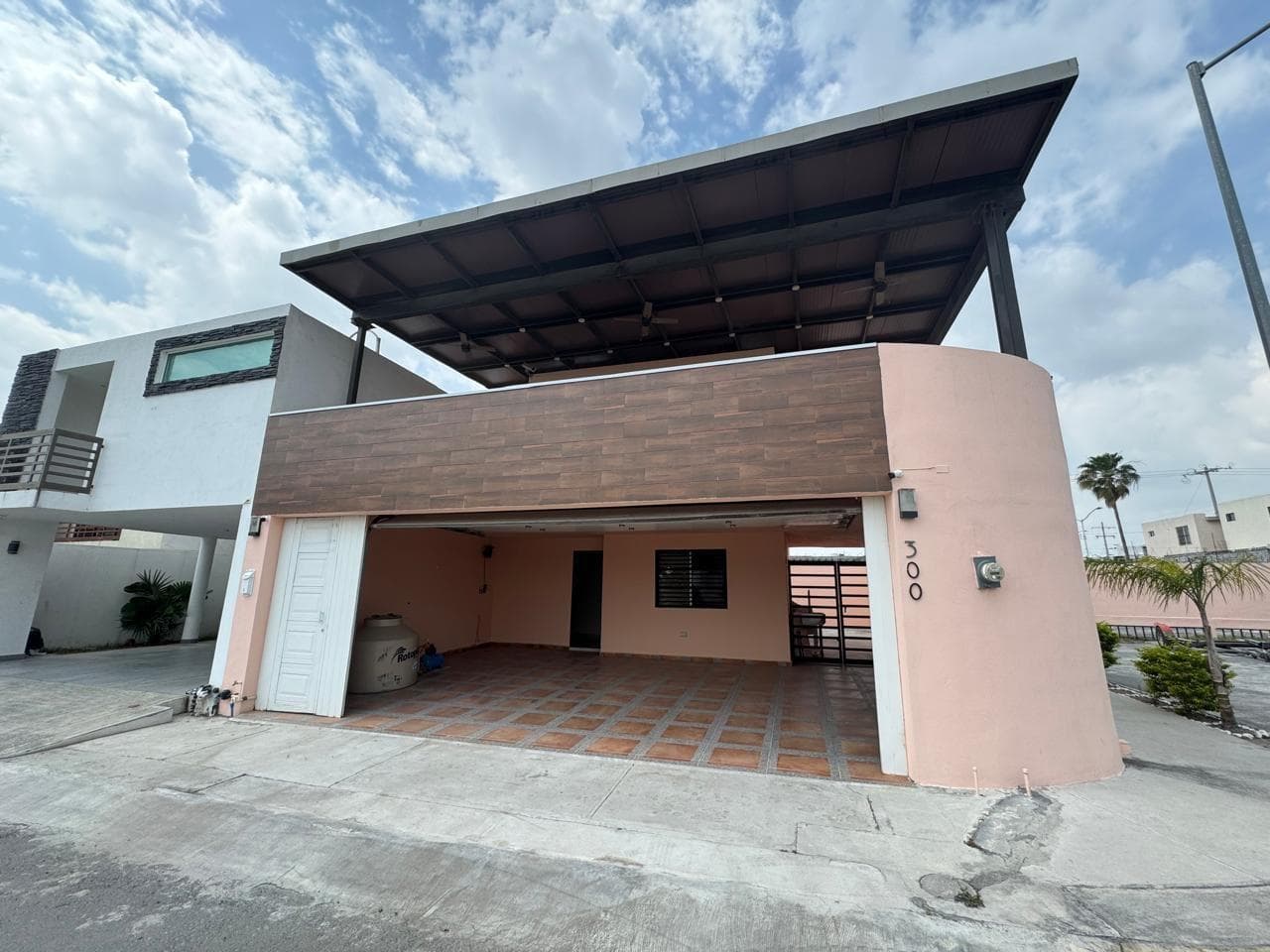 HOUSE FOR SALE PRIVATE SUBDIVISION, APODACA, NL