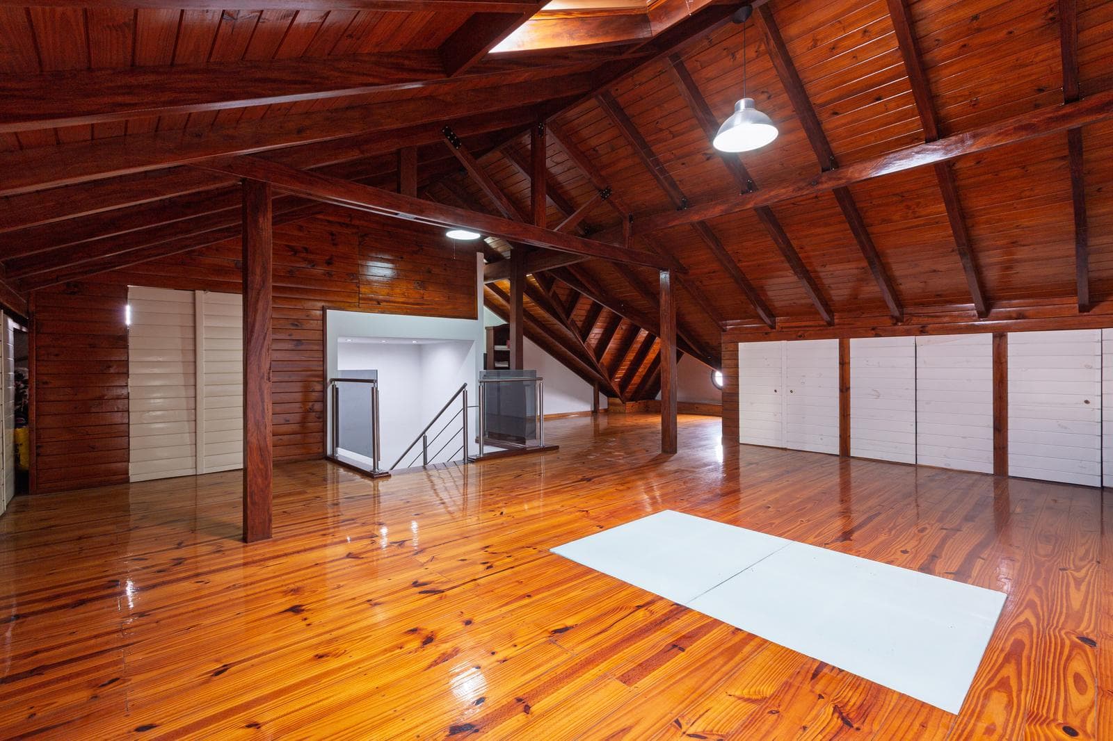 FOR SALE | TRADE - 3-bedroom house with a patio, covered porch, and barbecue area - Cura neighborhood, Rosario.