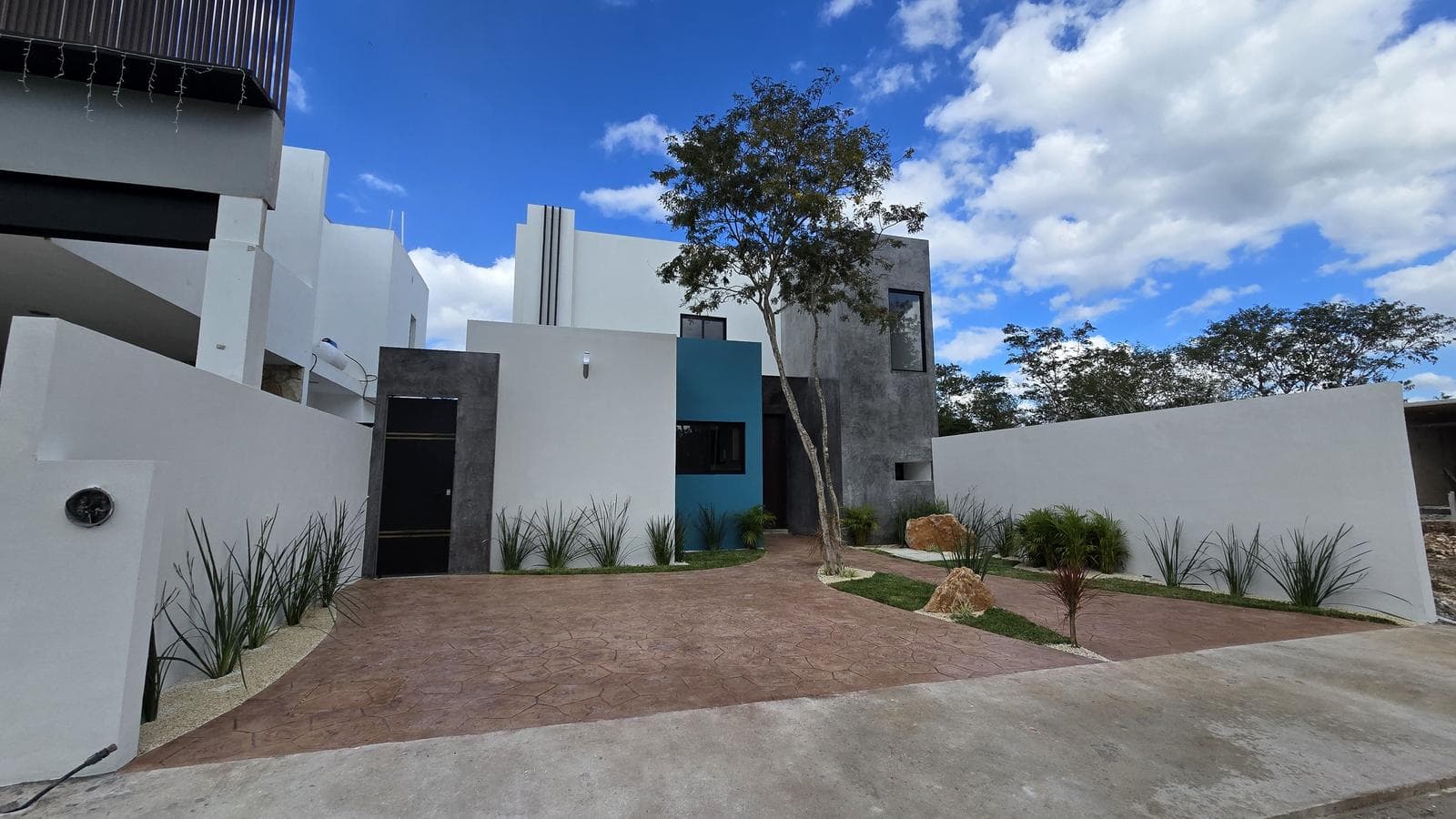 Beautiful House for Sale in Conkal, Yucatán, on a Private Street Near the Ocean