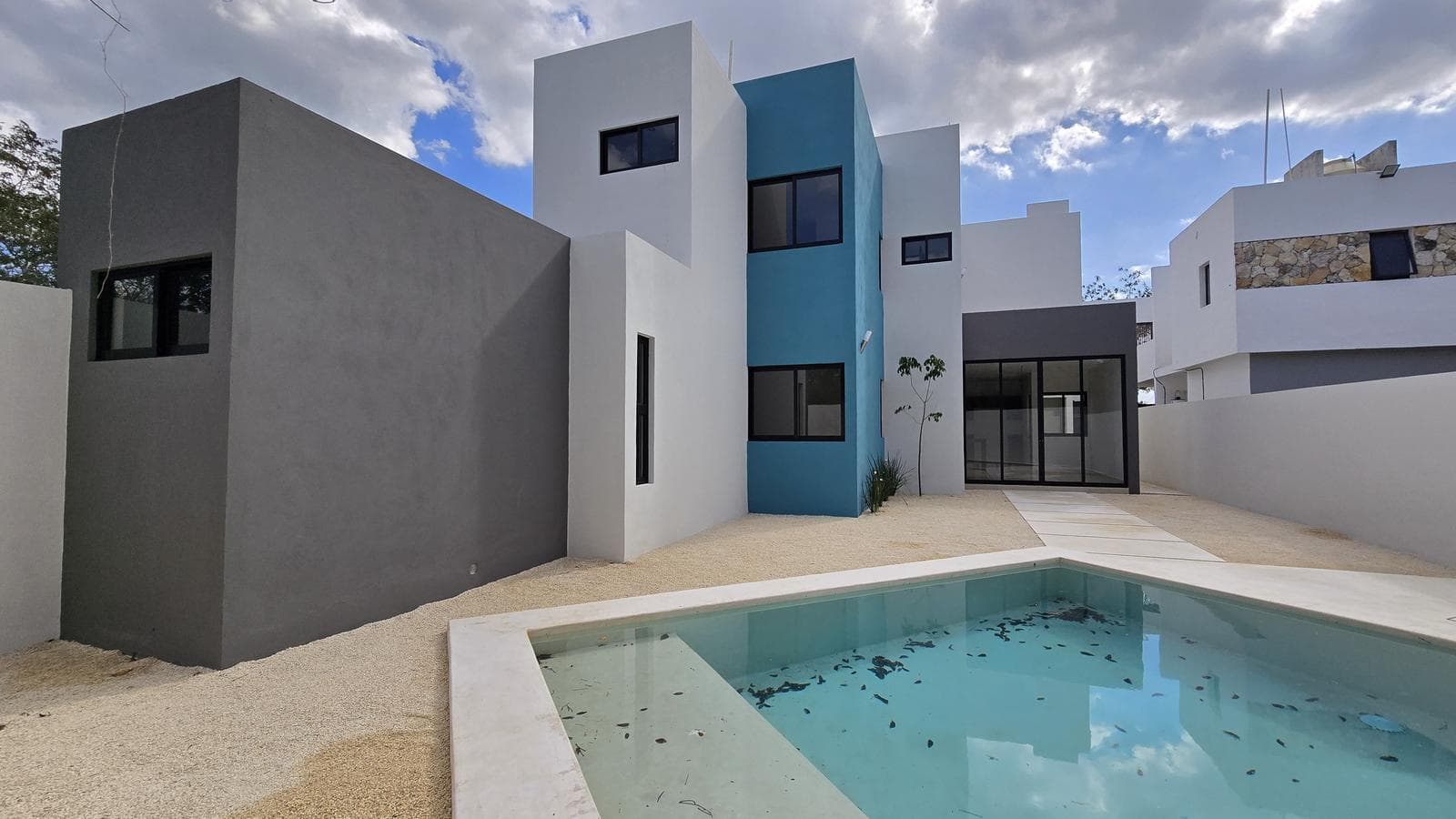 Beautiful House for Sale in Conkal, Yucatán, on a Private Street Near the Ocean