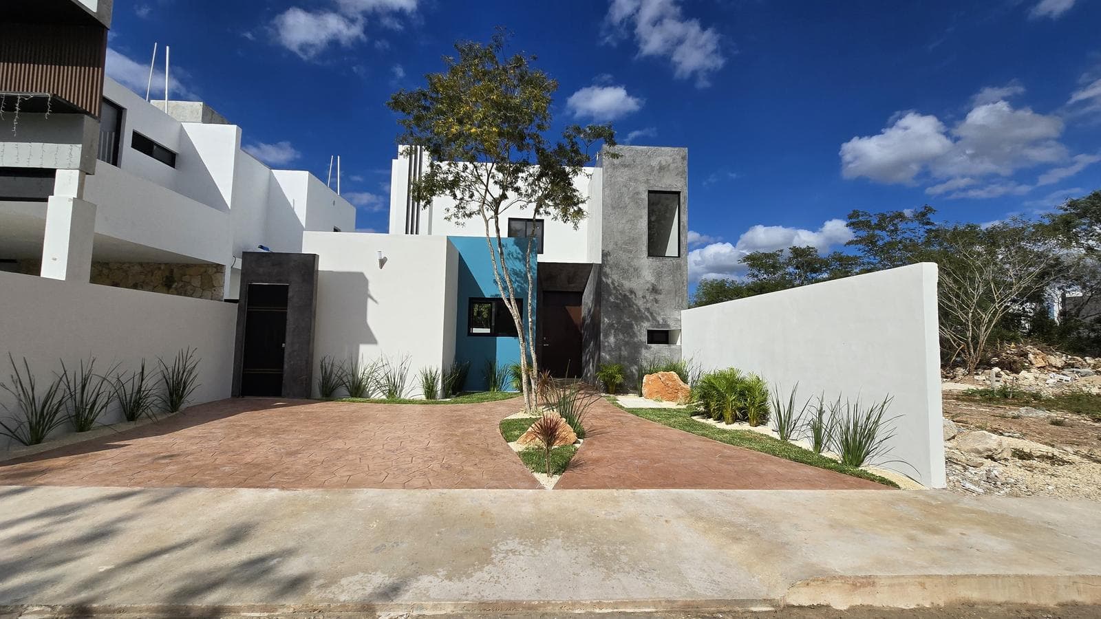 Beautiful House for Sale in Conkal, Yucatán, on a Private Street Near the Ocean