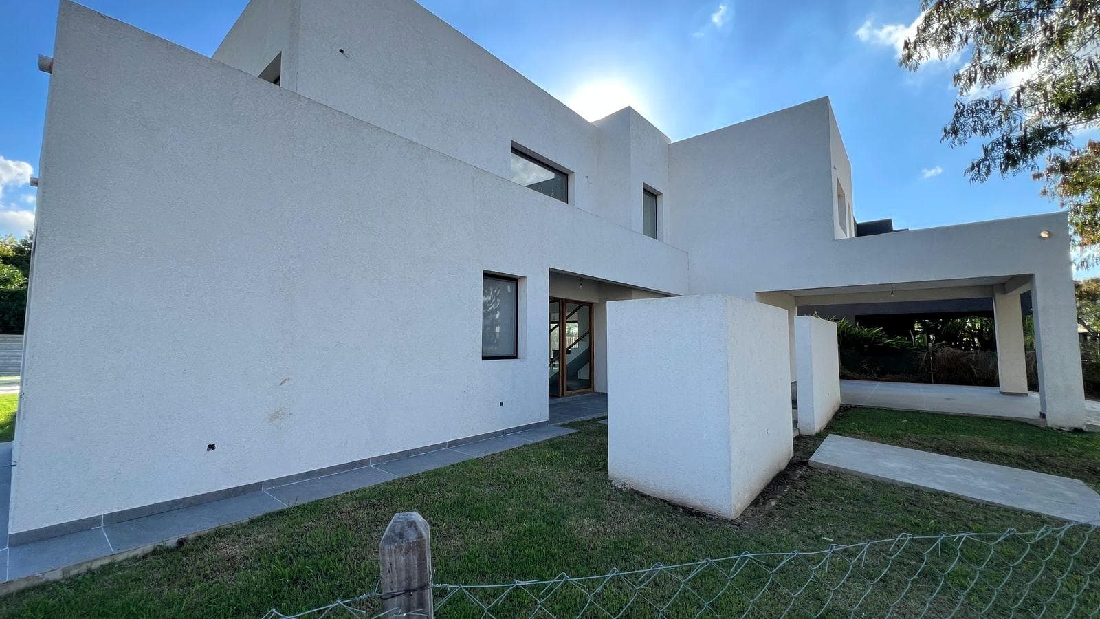 Brand-new house for sale in the San Matias gated community - Escobar