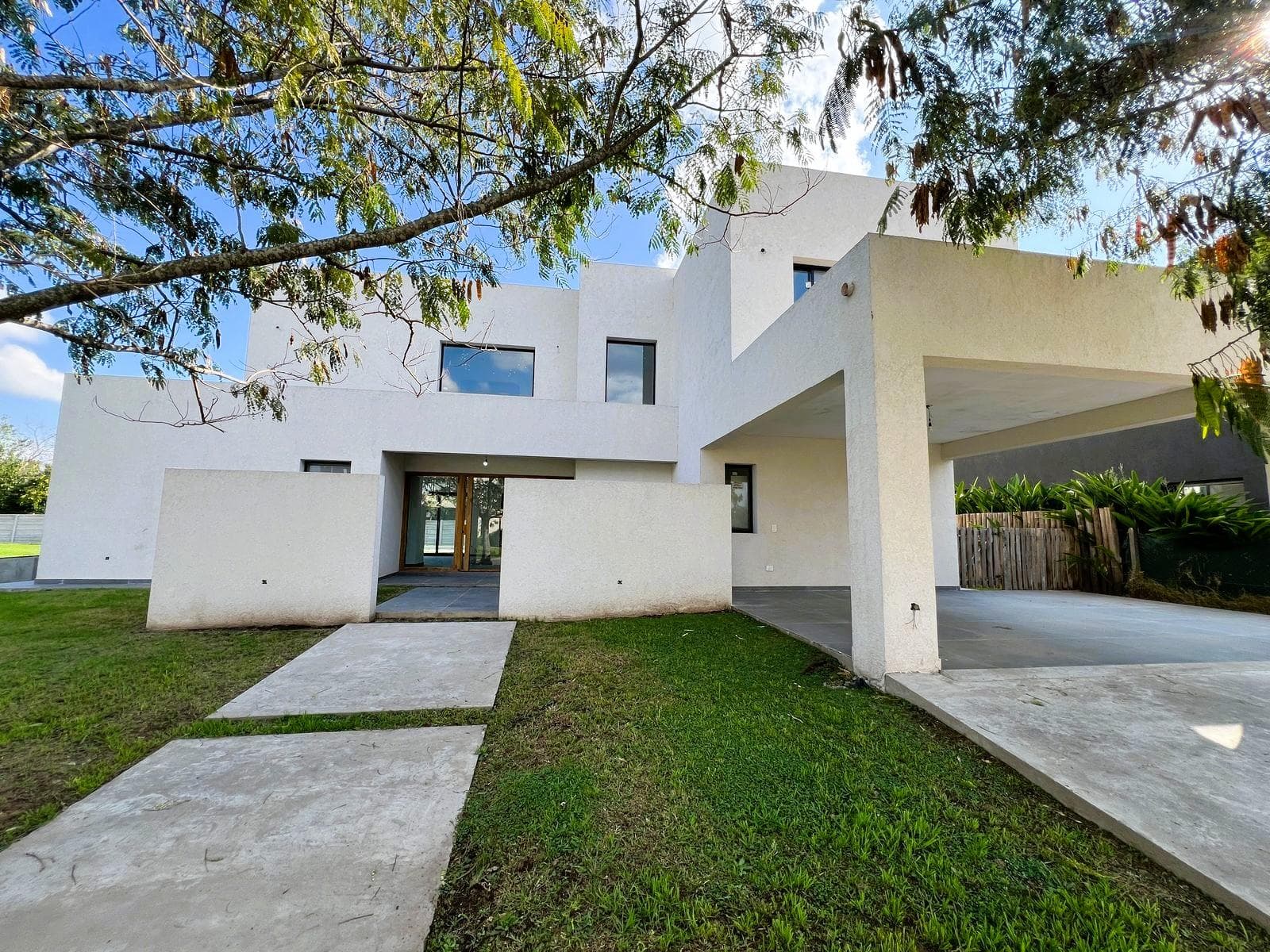 Brand-new house for sale in the San Matias gated community - Escobar