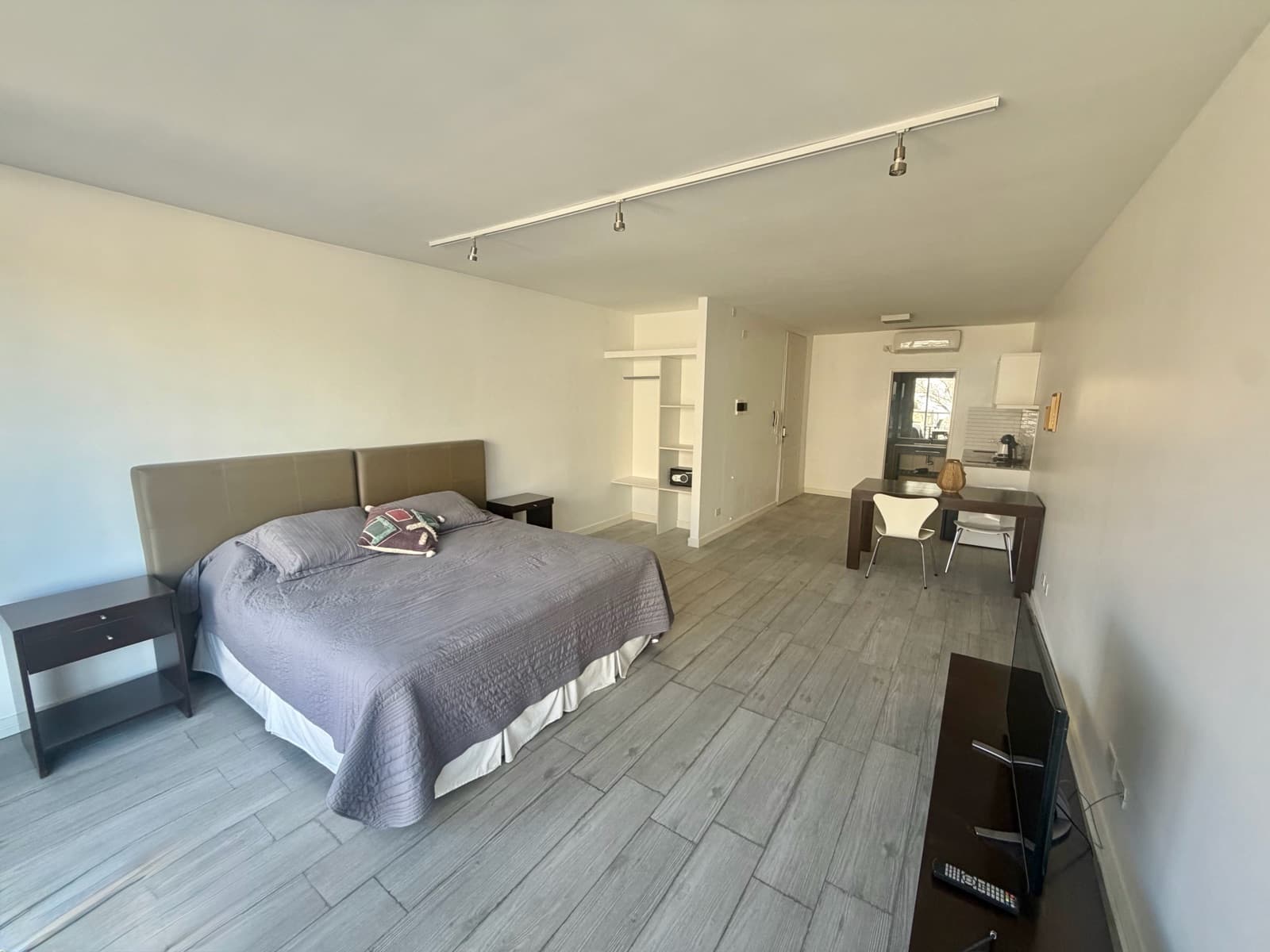 Apartment at Baez and Arevalo - Furnished and Fully Equipped Apartment - For Rent