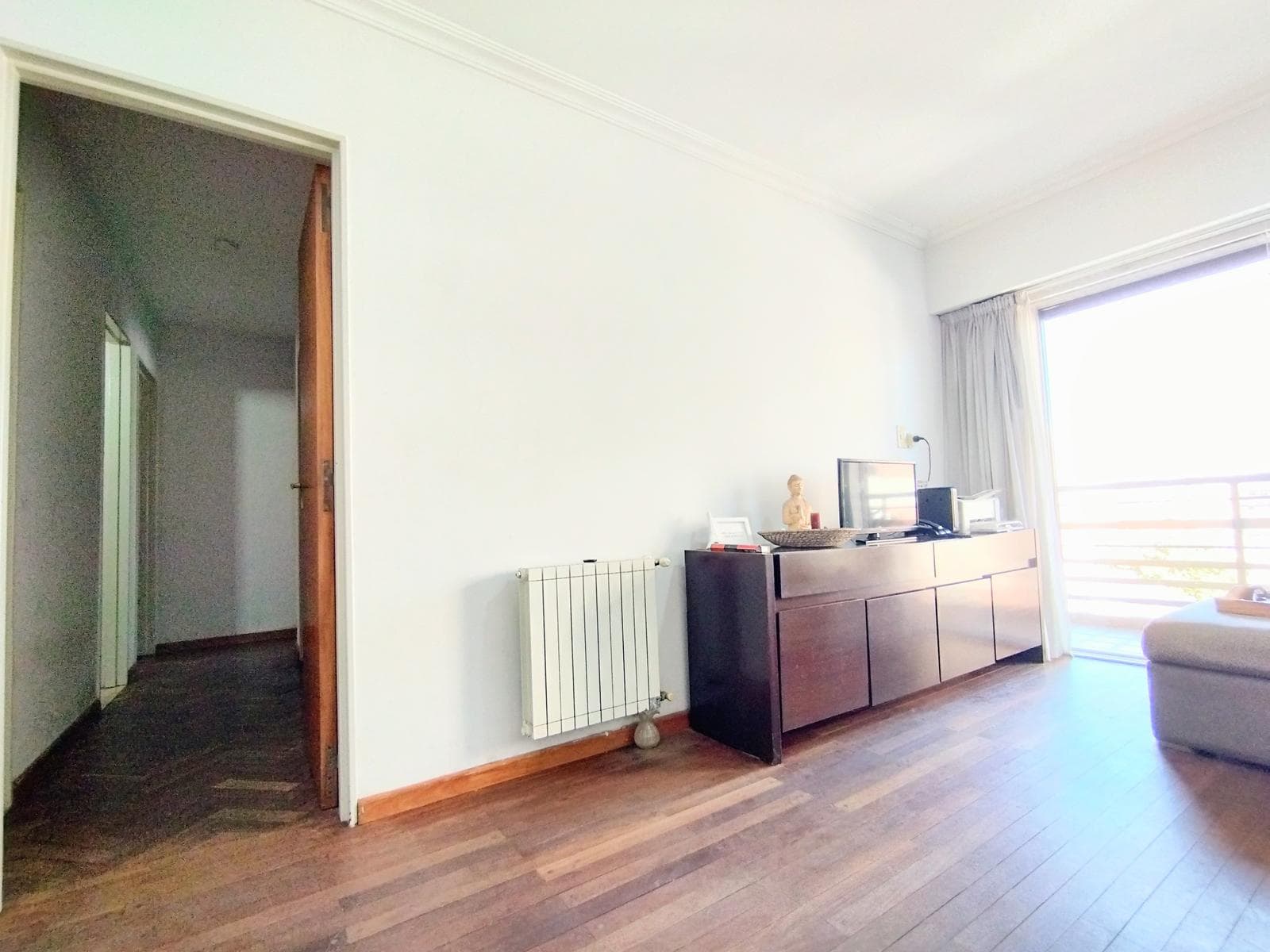 FOR SALE/TRADE: 3-bedroom apartment with a front-facing balcony - Martin, Rosario (Mortgage Available)