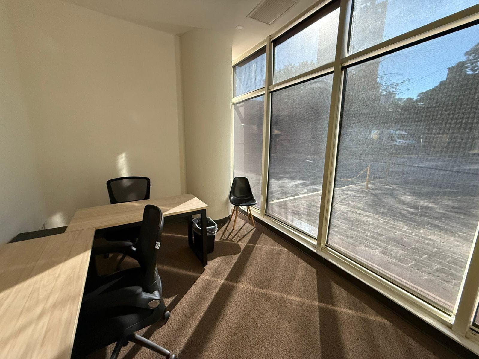 OFFICE FOR RENT IN VALLE