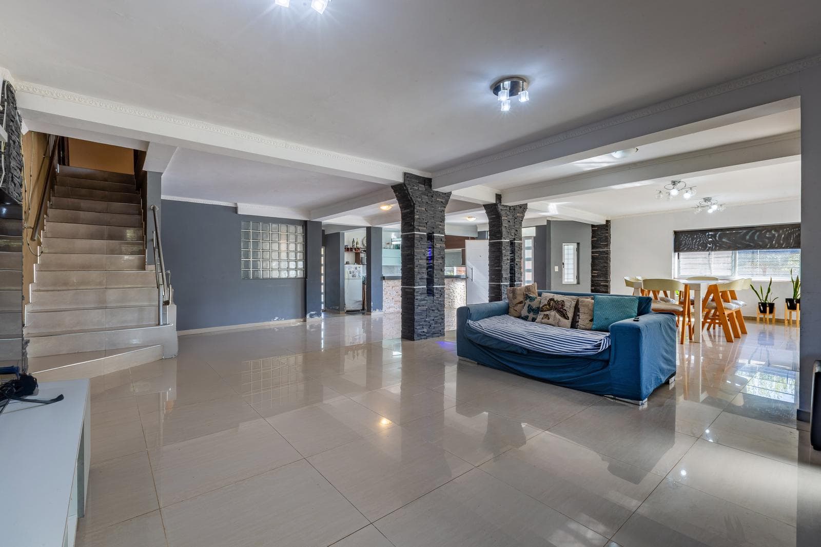 FOR SALE | TRADE - 5-bedroom house with garage and garden - Ibarlucea.