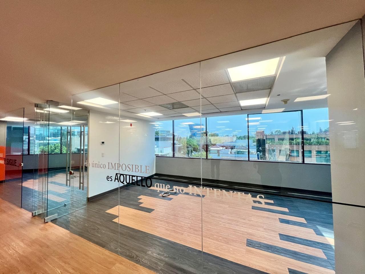 Office for Rent on Paseo de las Palmas