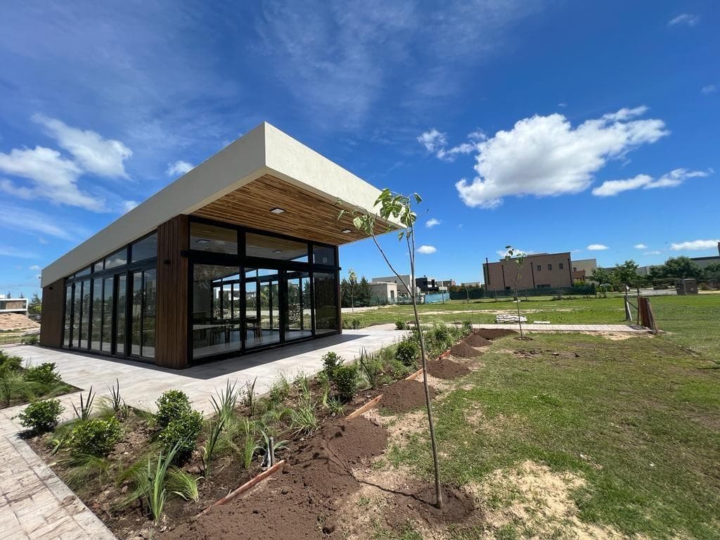 House for Sale in El Canal, Dique Luján, Tigre
