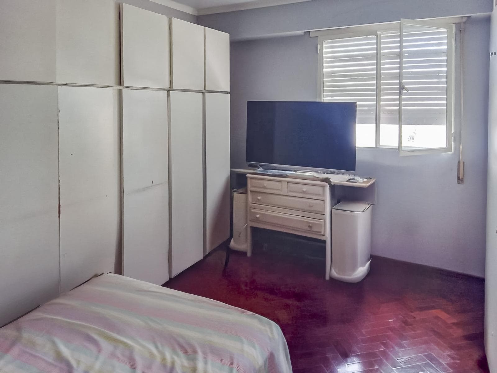 FOR SALE | TRADE - 2-bedroom apartment with a versatile room and a patio - Downtown, Rosario.