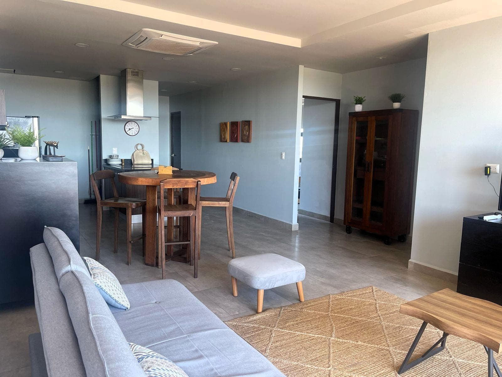 Beautiful Furnished Apartment in Torre Buyan in Montes de A