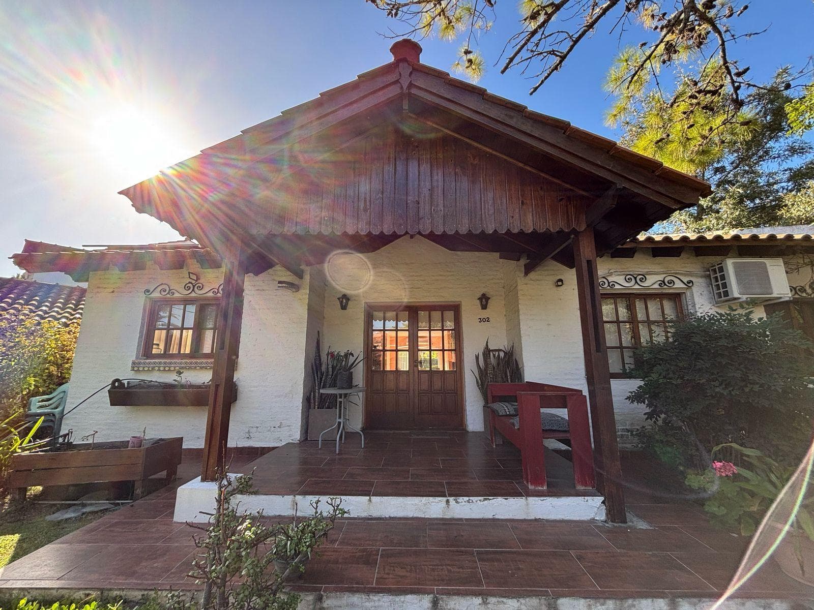 MORTGAGE-ELIGIBLE - 5-Bedroom House for Sale in Aranjuez