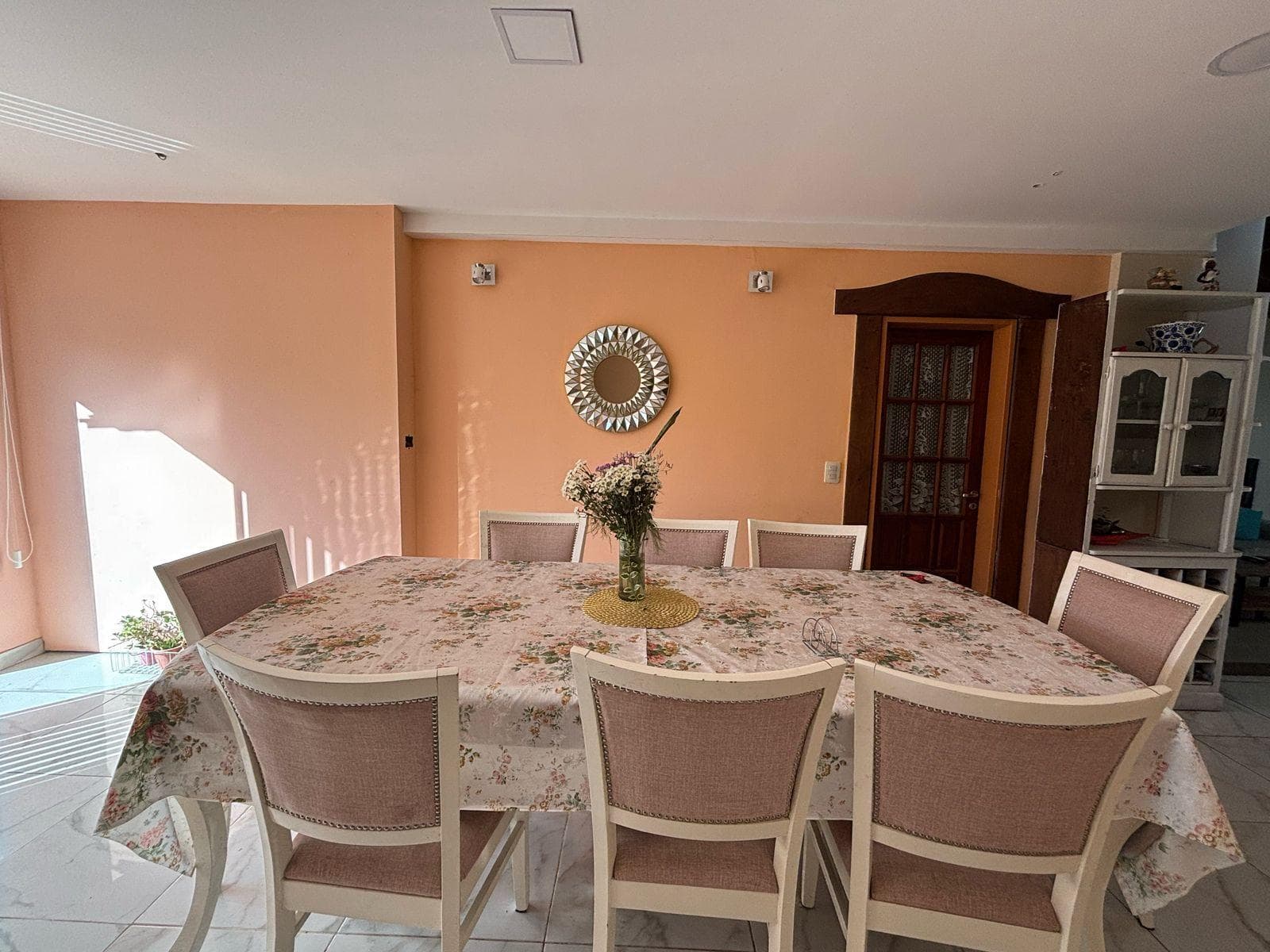 MORTGAGE-ELIGIBLE - 5-Bedroom House for Sale in Aranjuez