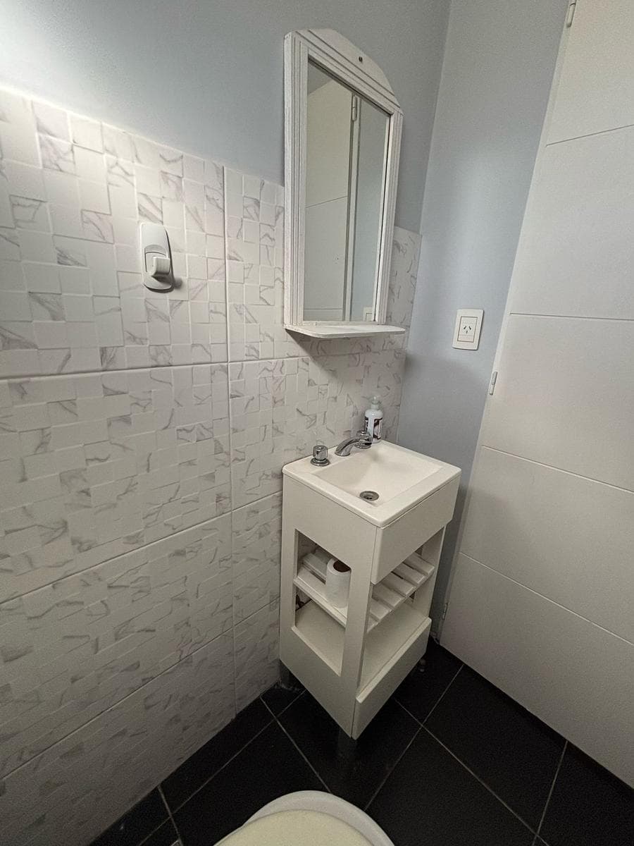 MORTGAGE-ELIGIBLE - 5-Bedroom House for Sale in Aranjuez