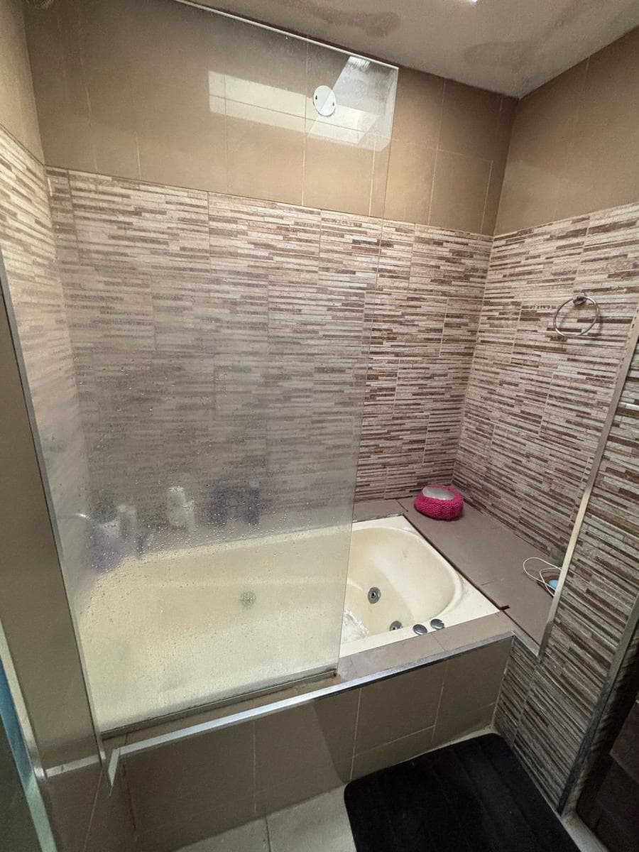 MORTGAGE-ELIGIBLE - 5-Bedroom House for Sale in Aranjuez