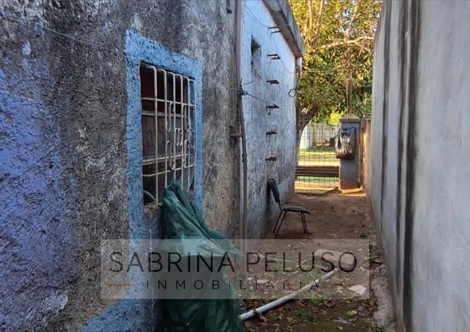 House in need of renovation in La Reja