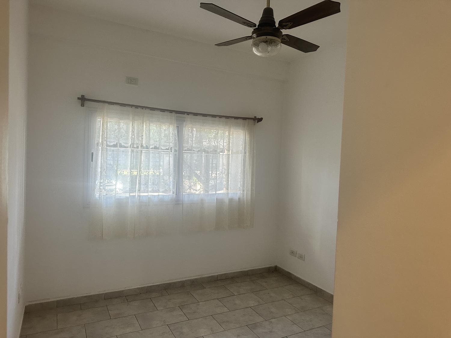 Las Campanillas Complex: 2-room units, eligible for financing