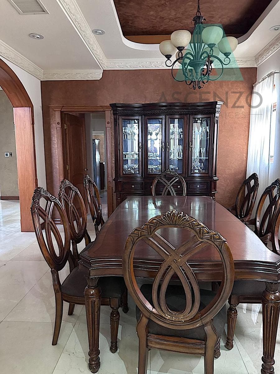 House for Sale in Residencial San Francisco, Leoyes