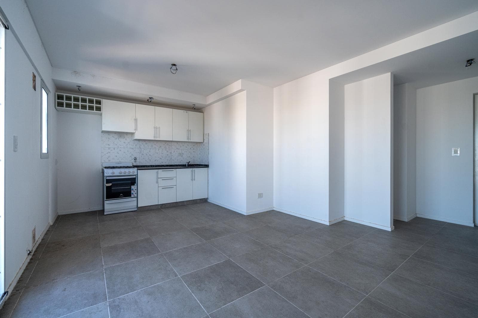 1-Bedroom Apartment on the Front Side