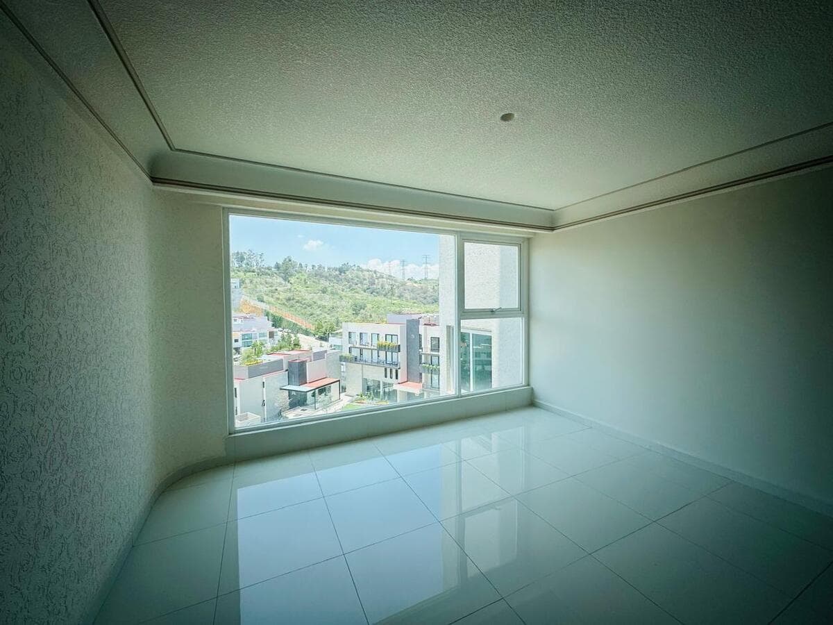 SPACIOUS AND LUXURIOUS APARTMENT FOR SALE IN THE 6TH SECTION OF LOMAS VERDES, RESIDENCIAL FR
