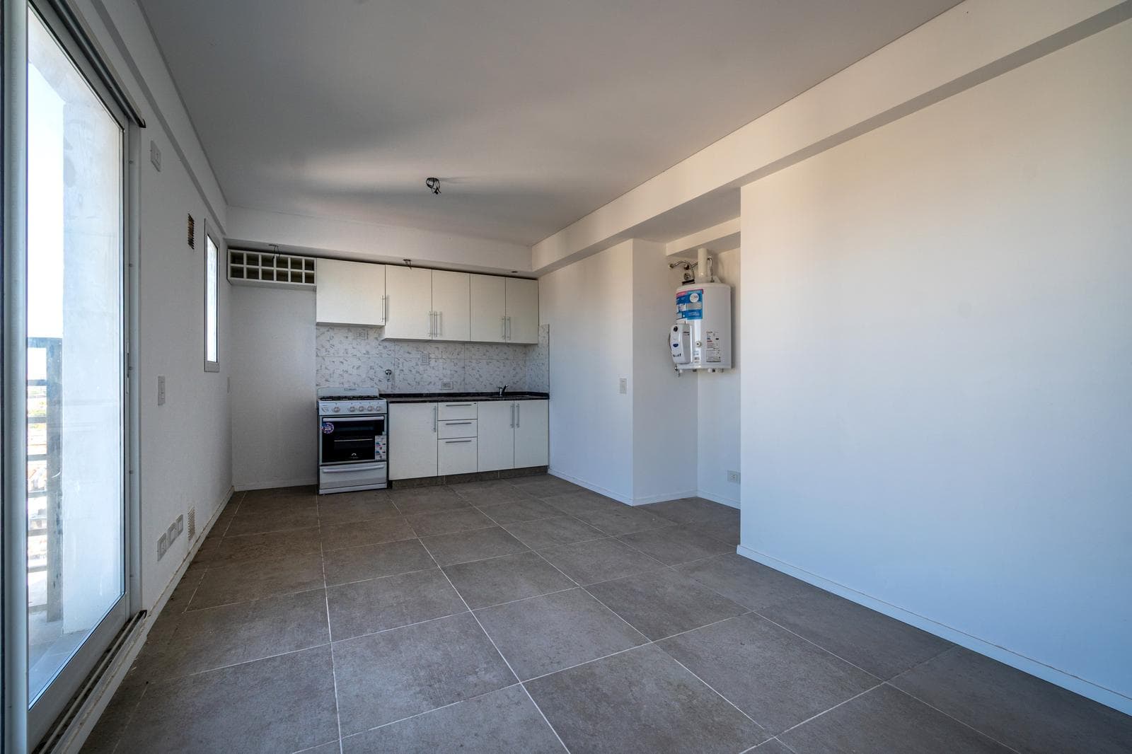 1-Bedroom Apartment on the Front Side