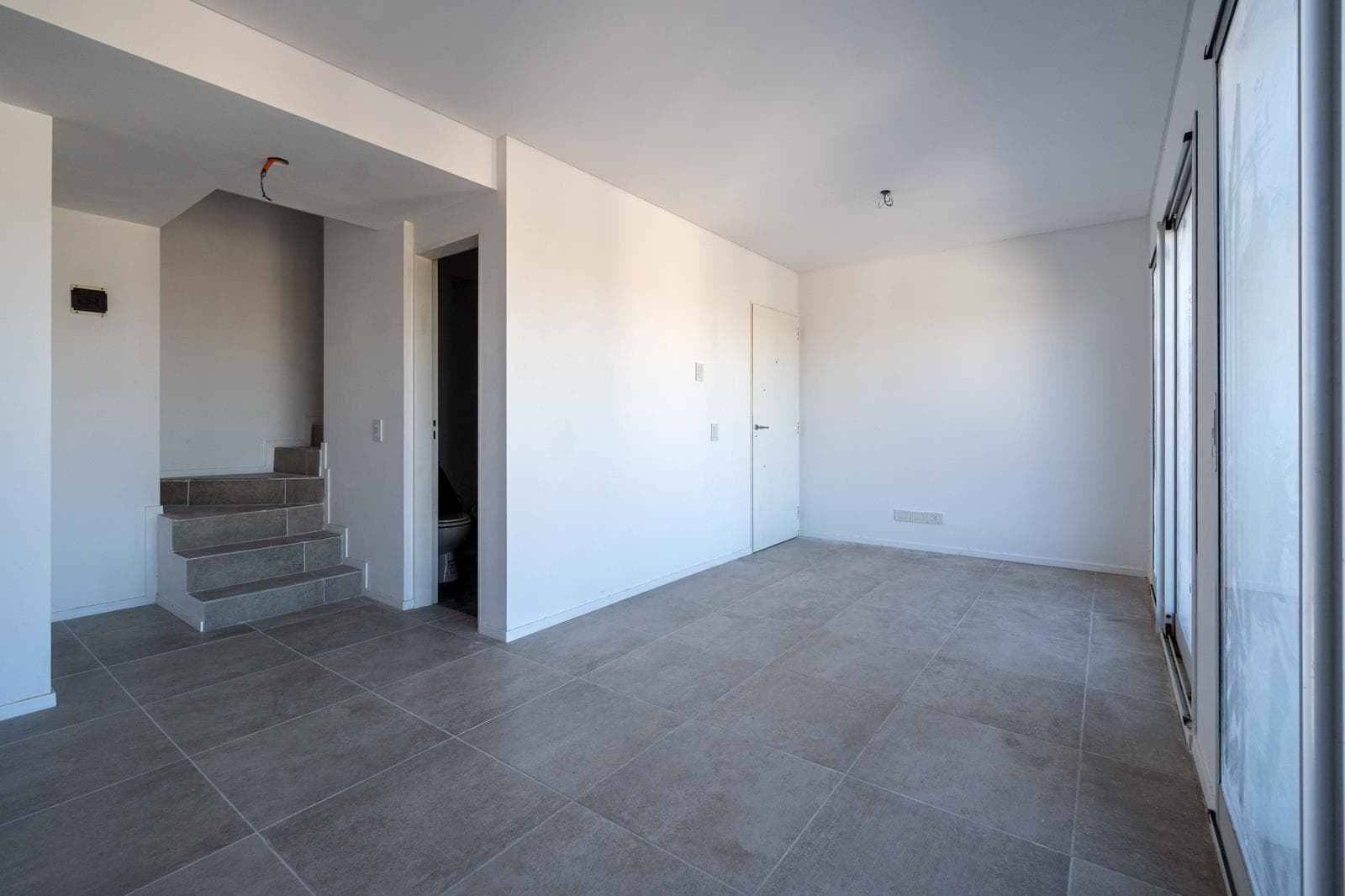 1-Bedroom Apartment on the Front
