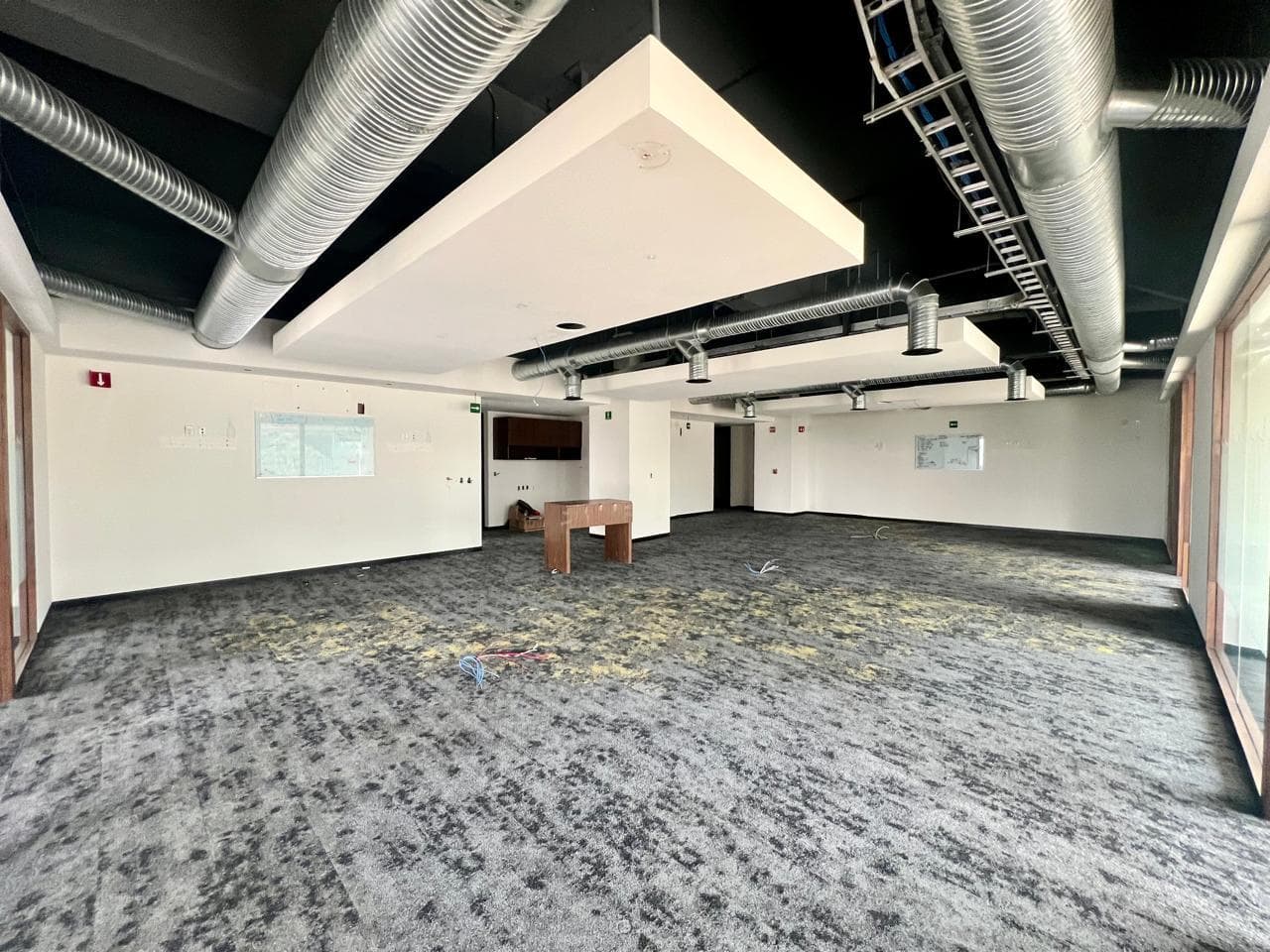 Office for Rent on Campos Eliseos