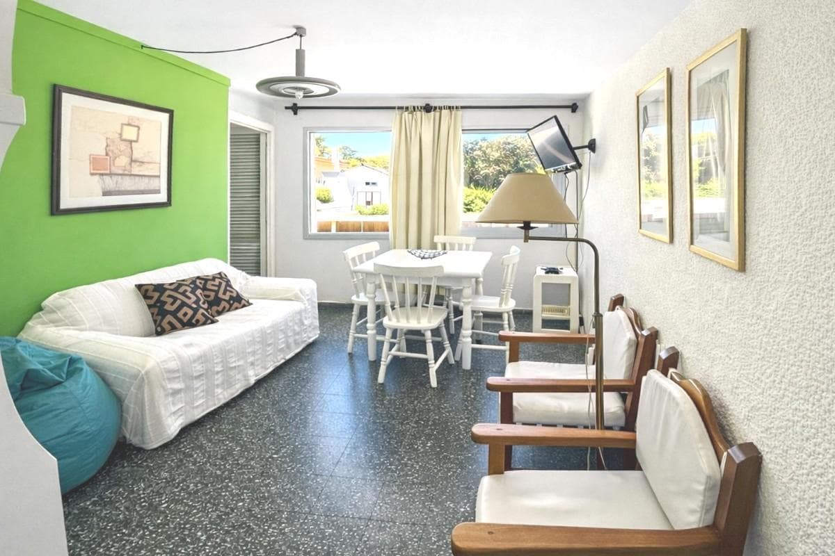 Annual Rental Studio Apartment in Punta del Este