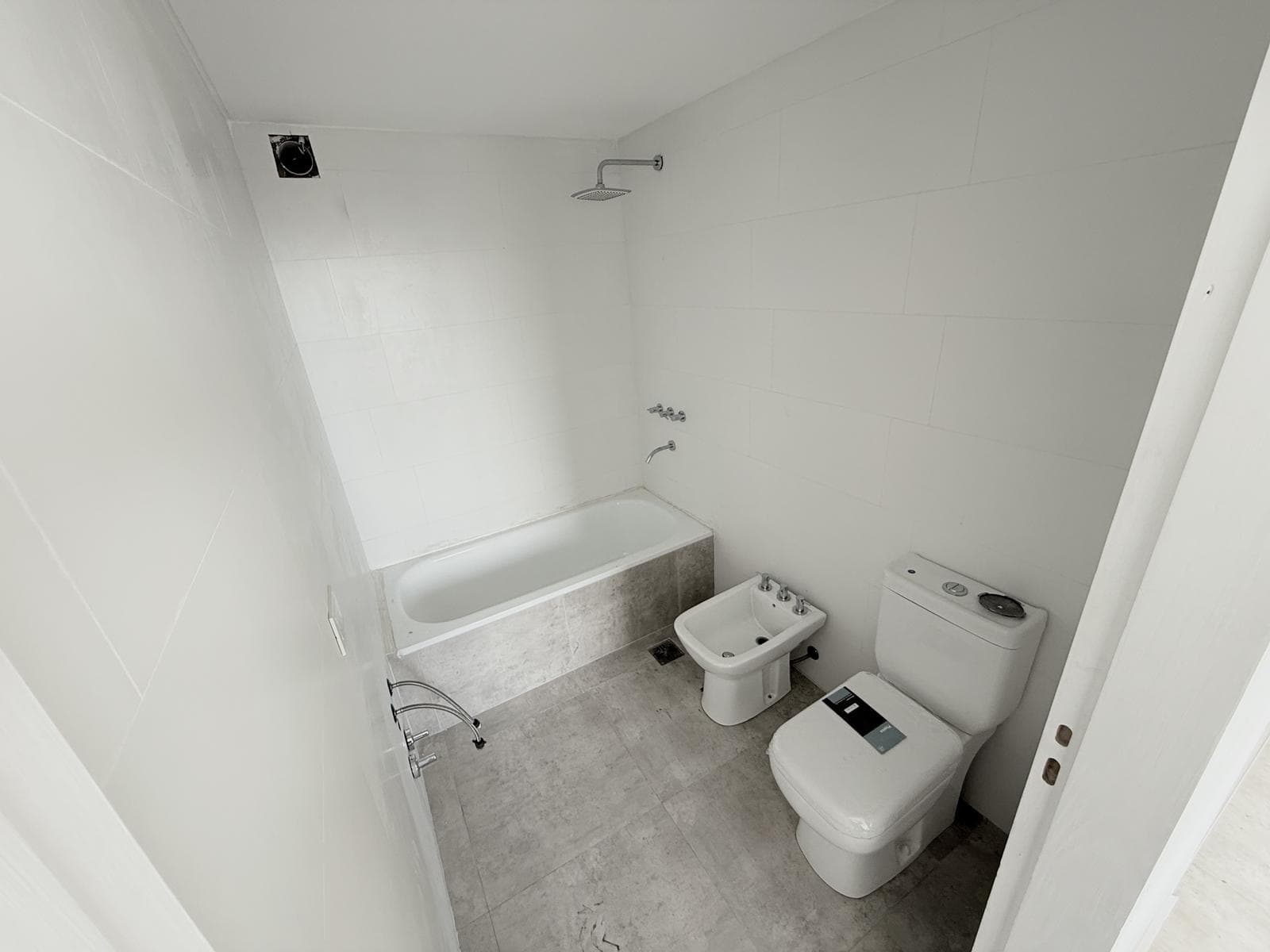3-room apartment for sale, 2nd floor, Parque Chacabuco