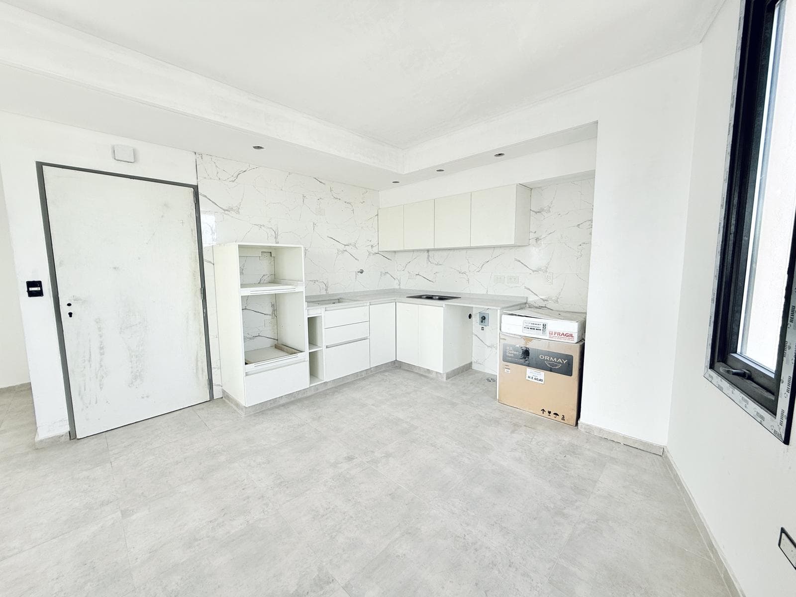 3-room apartment for sale, 2nd floor, Parque Chacabuco