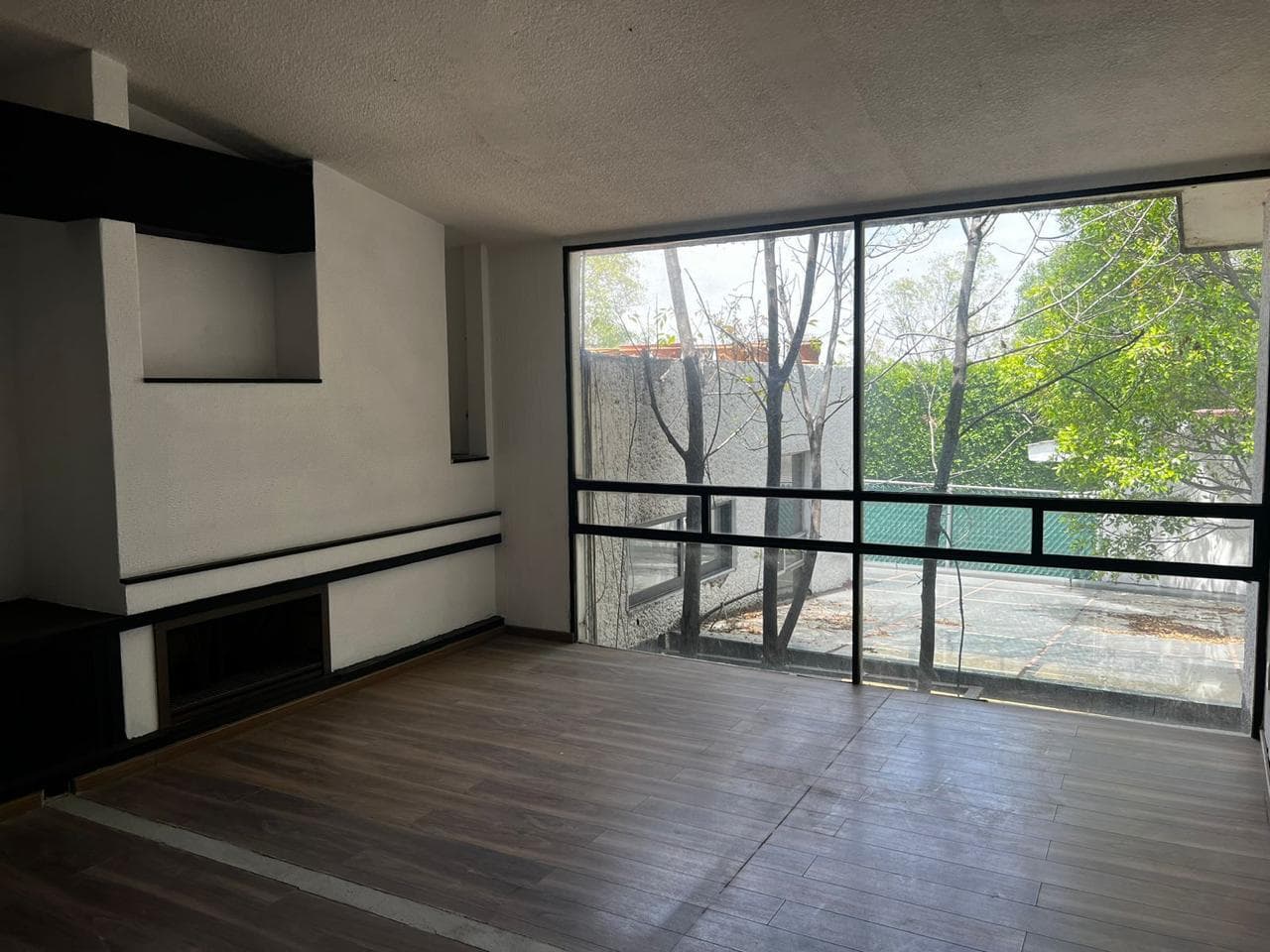 HOUSE FOR SALE IN BOSQUES DE LAS LOMAS