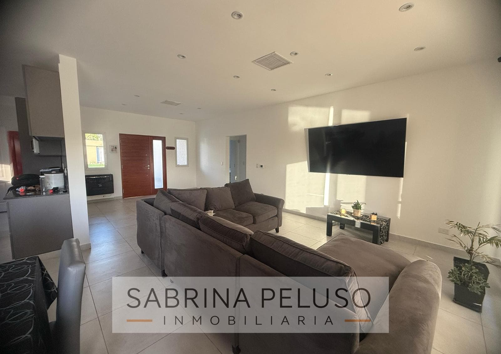 FOR RENT - House in the Prados del Oeste Gated Community