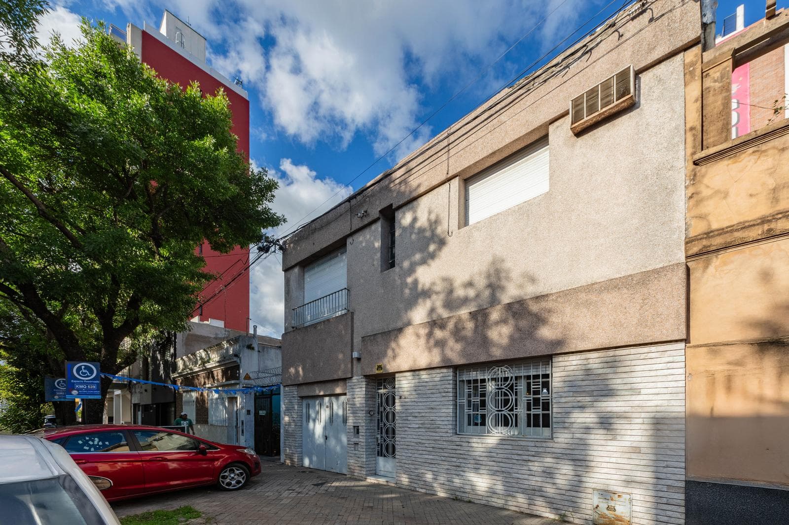 3-Bedroom House for Sale with Garage in Abasto, Rosario