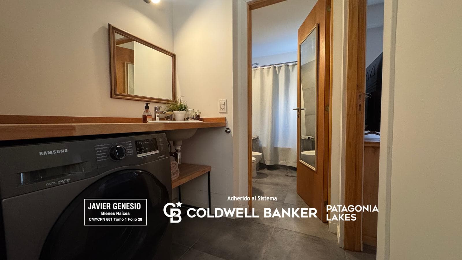 Apartment for Sale in Villa La Angostura: 2-room, 58 m², Ce Neighborhood