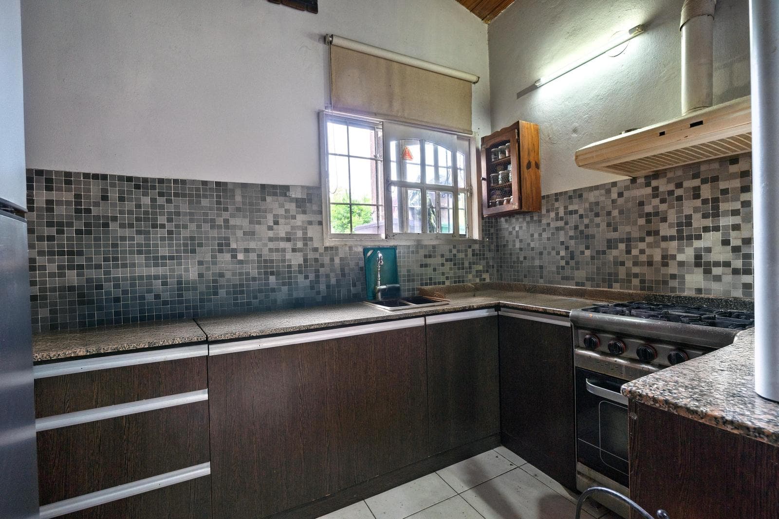 FOR SALE | TRADE - 2-bedroom house with driveway and green yard - Funes, Santa Fe.