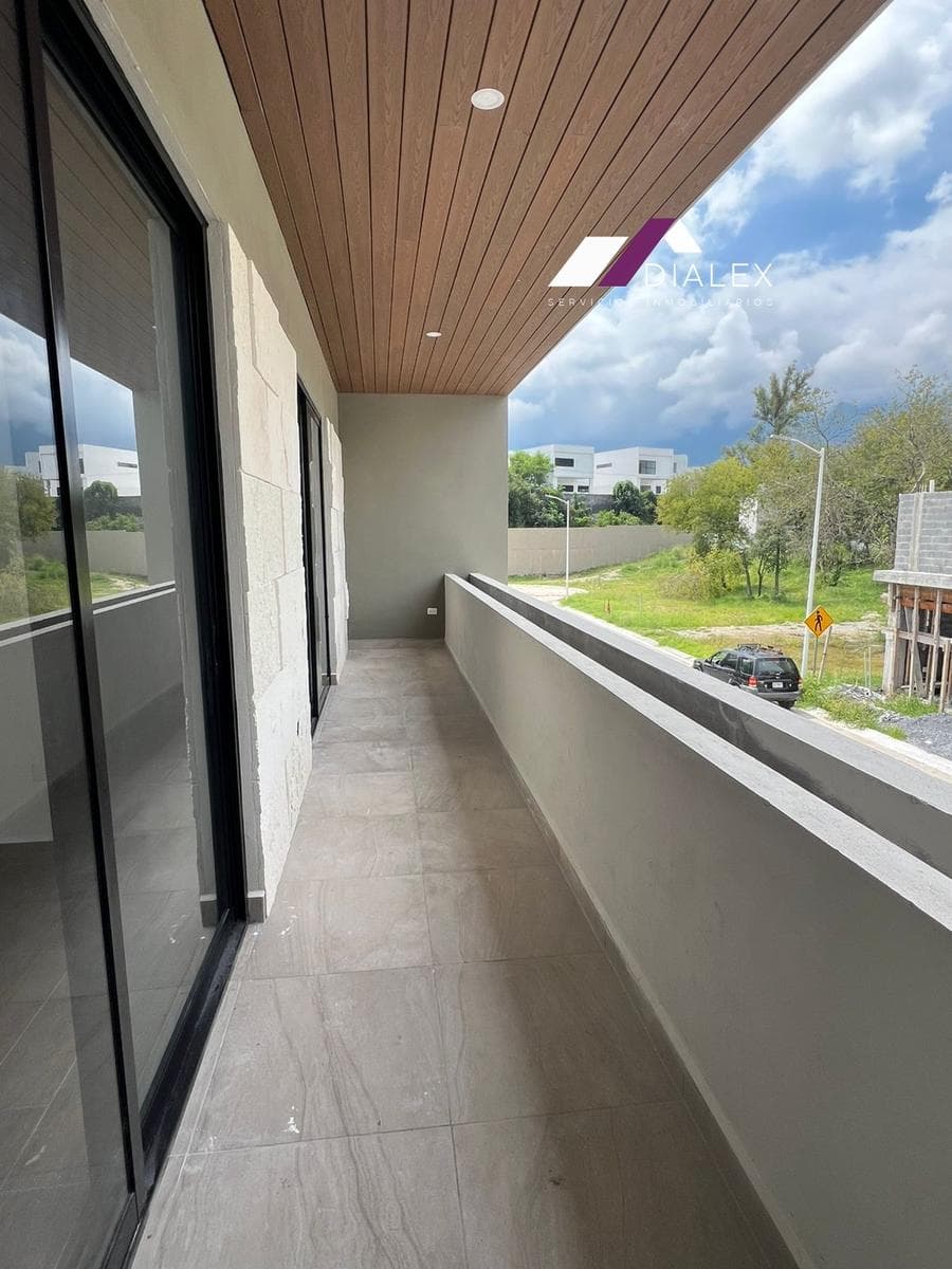 FOR SALE: 3-Story House in the Pedregal del Huajuco Subdivision, EL BARRIAL, Santiago National Highway