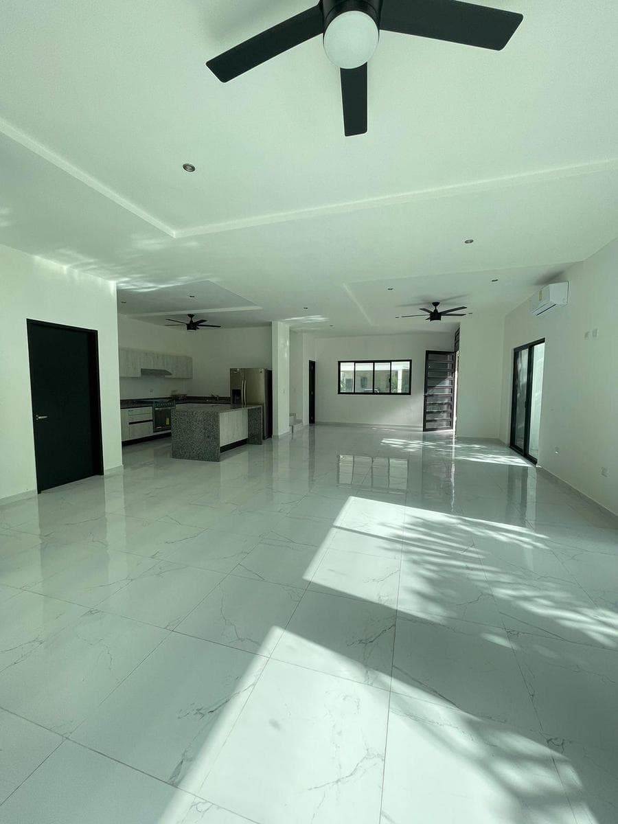 House in AQUA RESIDENCIAL