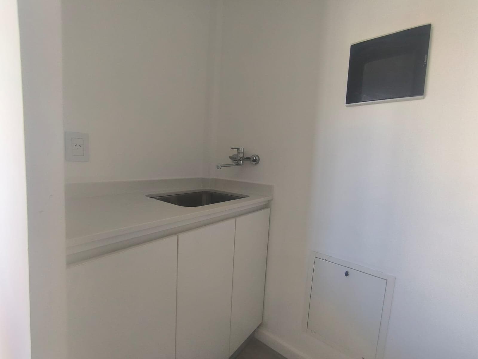 4-Bedroom Duplex House for Sale in SPRING HOUSES, PILAR