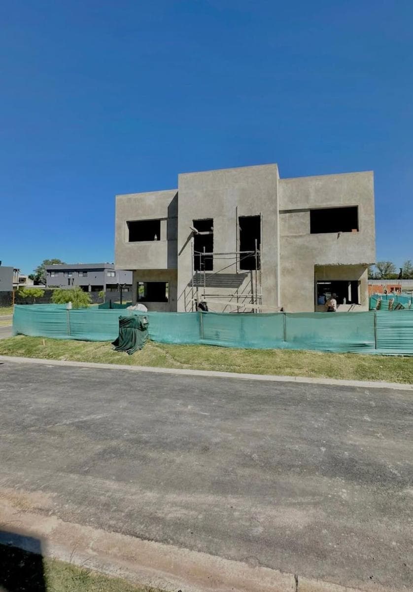 4-Bedroom Apartment for Sale at SPRINGHOUSES