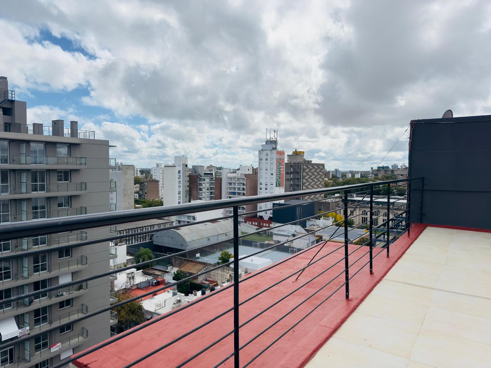 Apartment on Avenida Francia in the 800s