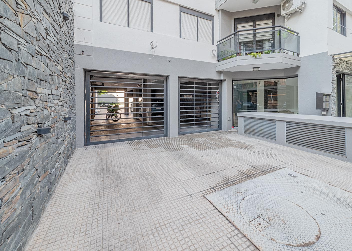 3-ROOM APARTMENT FOR SALE - DOWNTOWN SAN MARTIN