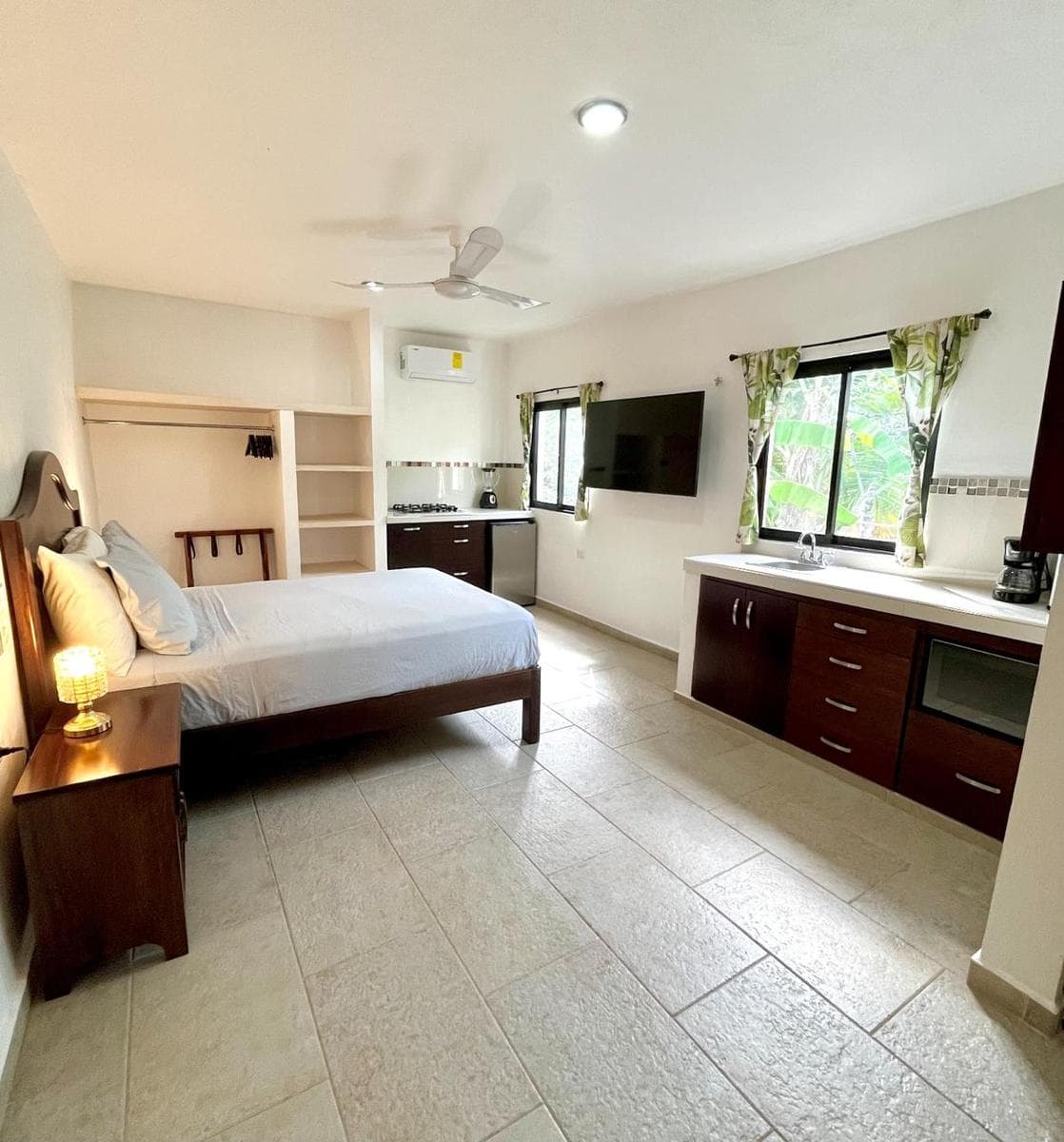 FURNISHED STUDIO FOR RENT IN VALLADOLID, YUC.