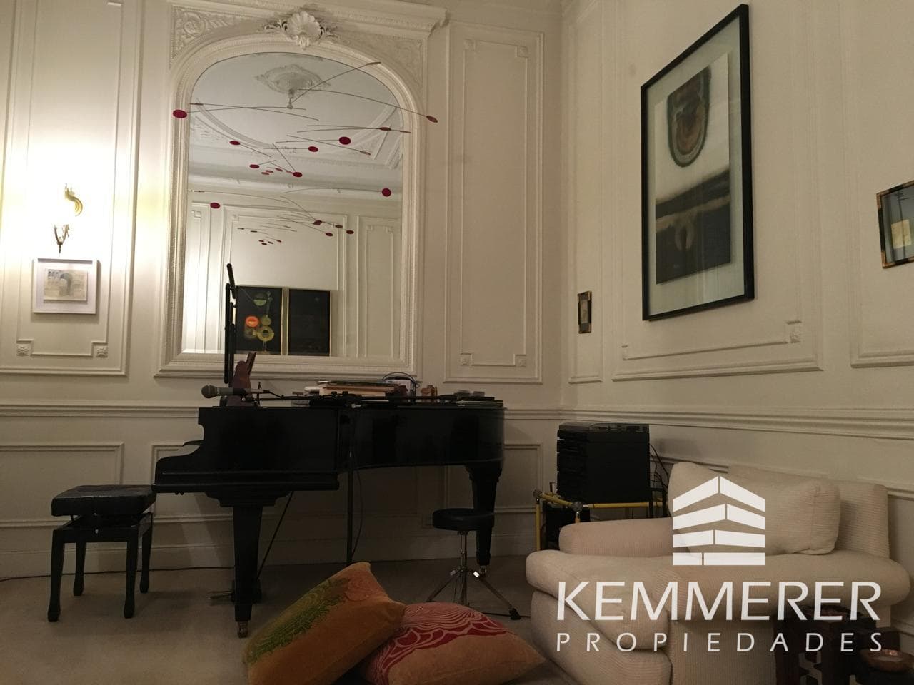*****IMPECCABLE ITALIAN RENAISSANCE-STYLE HOUSE*****FLOWERS****